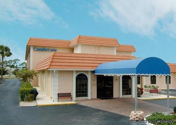 Baymont By Wyndham Bonita Springs Hotel Екстериор снимка